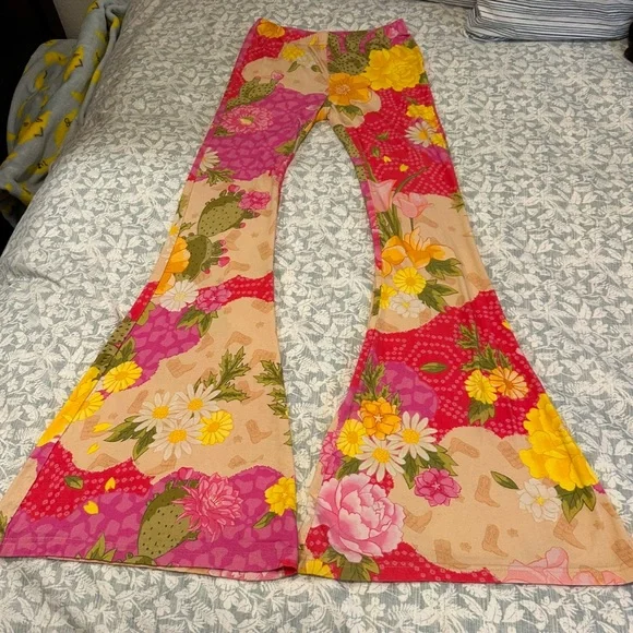 For trade don’t buy! Spell Joshua Tree Bells in Candy Pink Size XS - Picture 13 of 14